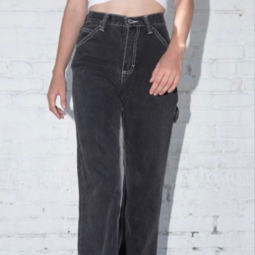 Brandy Melville cropped back jeans